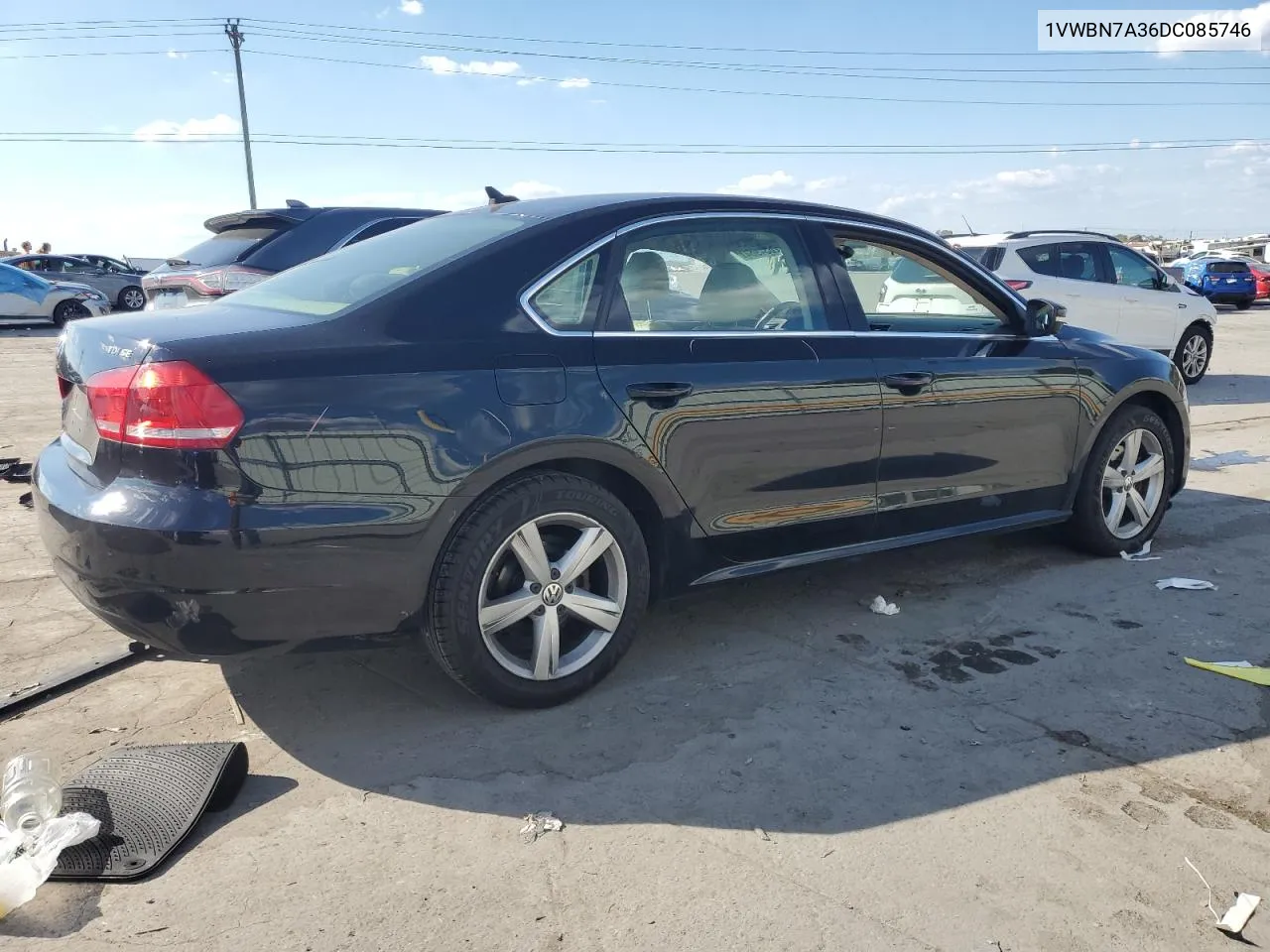 1VWBN7A36DC085746 2013 Volkswagen Passat Se