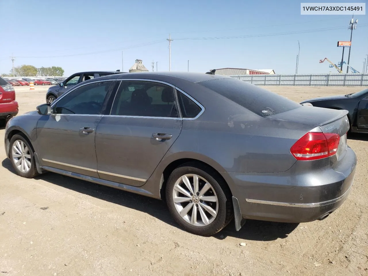 1VWCH7A3XDC145491 2013 Volkswagen Passat Sel