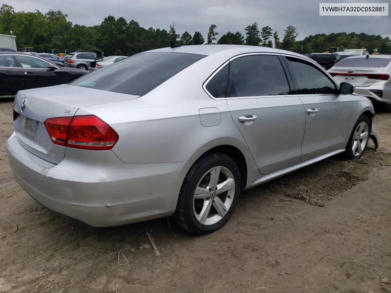 1VWBH7A32DC052881 2013 Volkswagen Passat Se