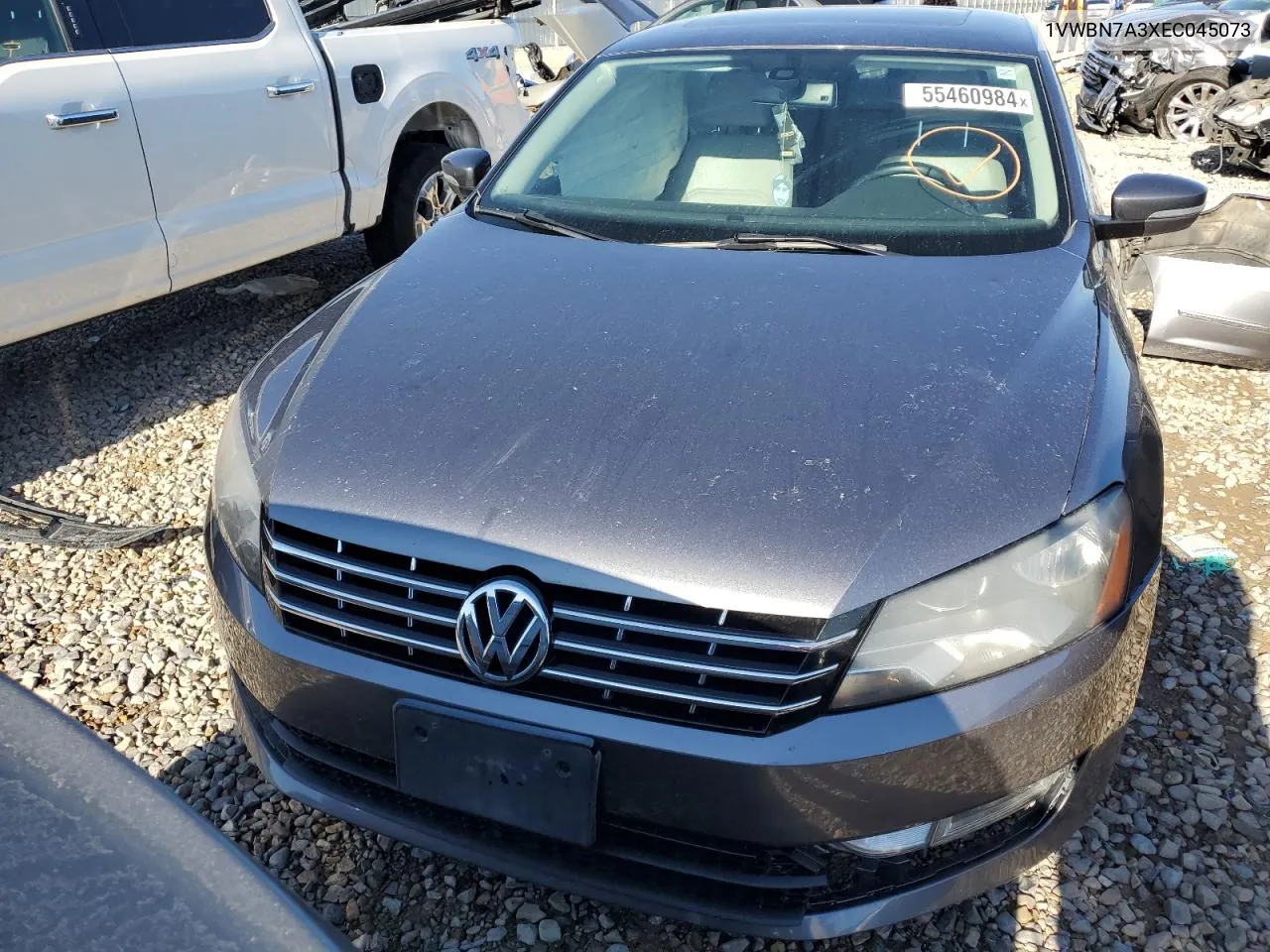 1VWBN7A3XEC045073 2014 Volkswagen Passat Se