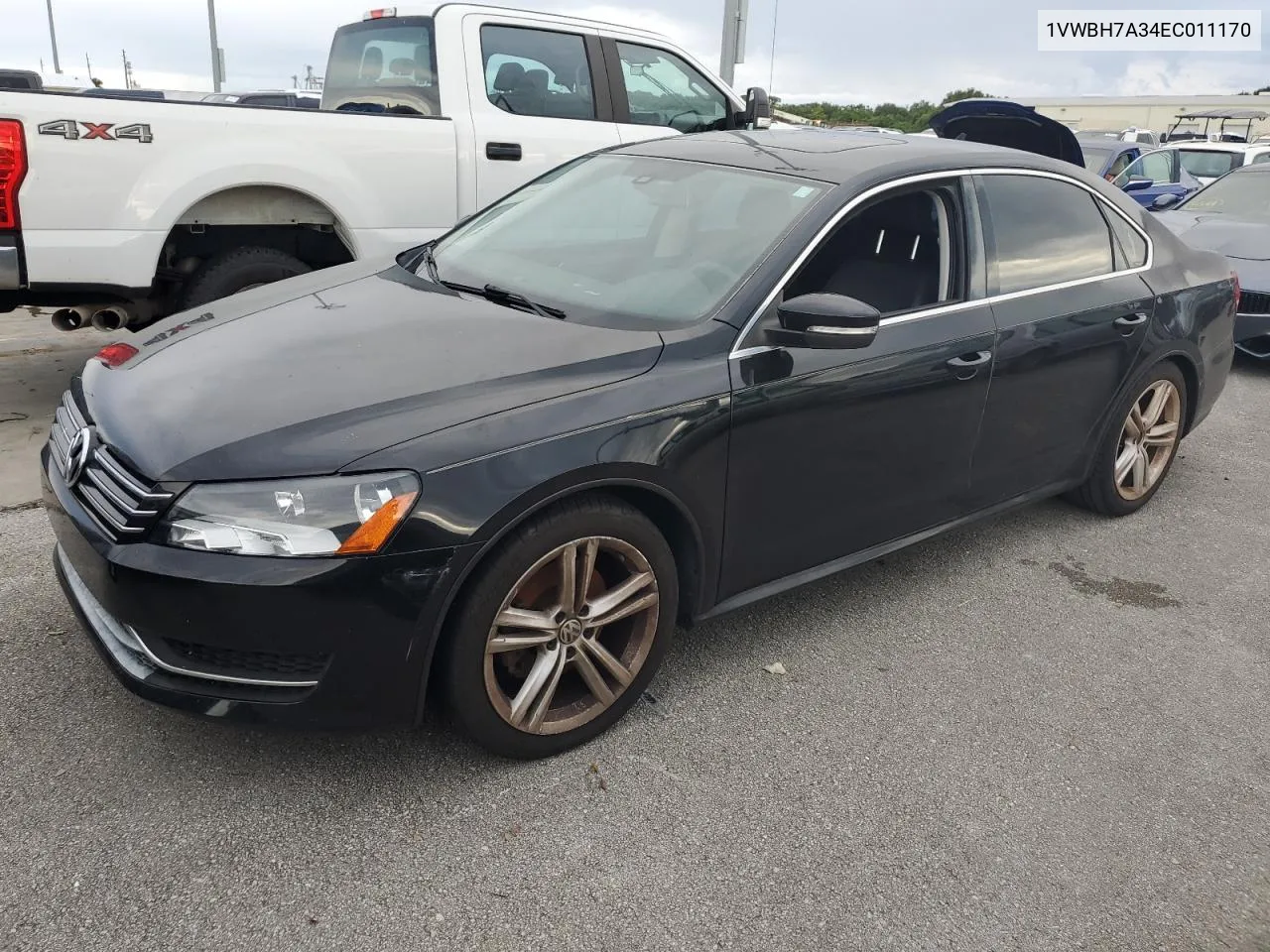 1VWBH7A34EC011170 2014 Volkswagen Passat Se