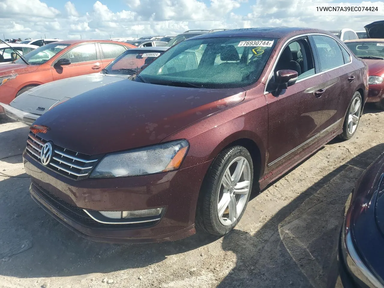 2014 Volkswagen Passat Sel VIN: 1VWCN7A39EC074424 Lot: 76930744