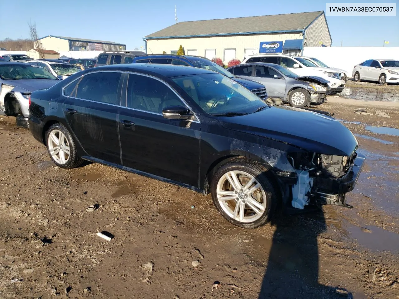 1VWBN7A38EC070537 2014 Volkswagen Passat Se