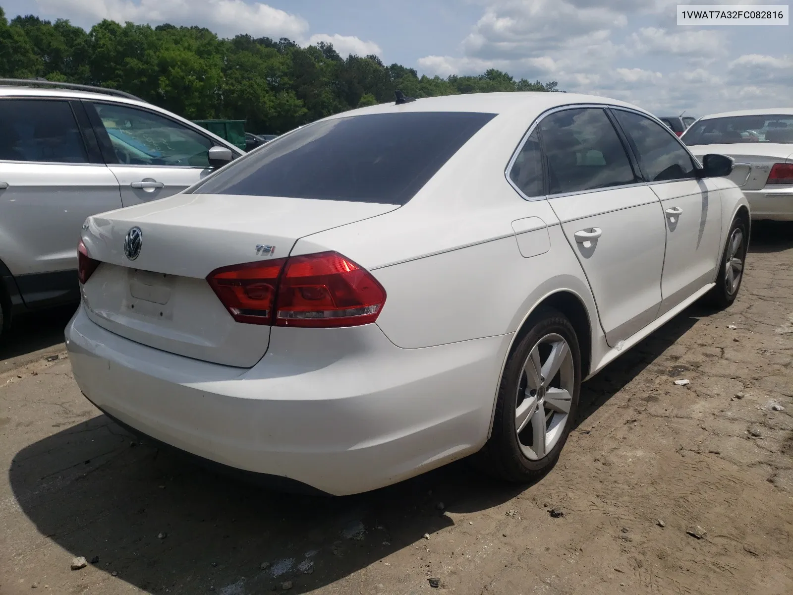 2015 Volkswagen Passat S VIN: 1VWAT7A32FC082816 Lot: 41404011