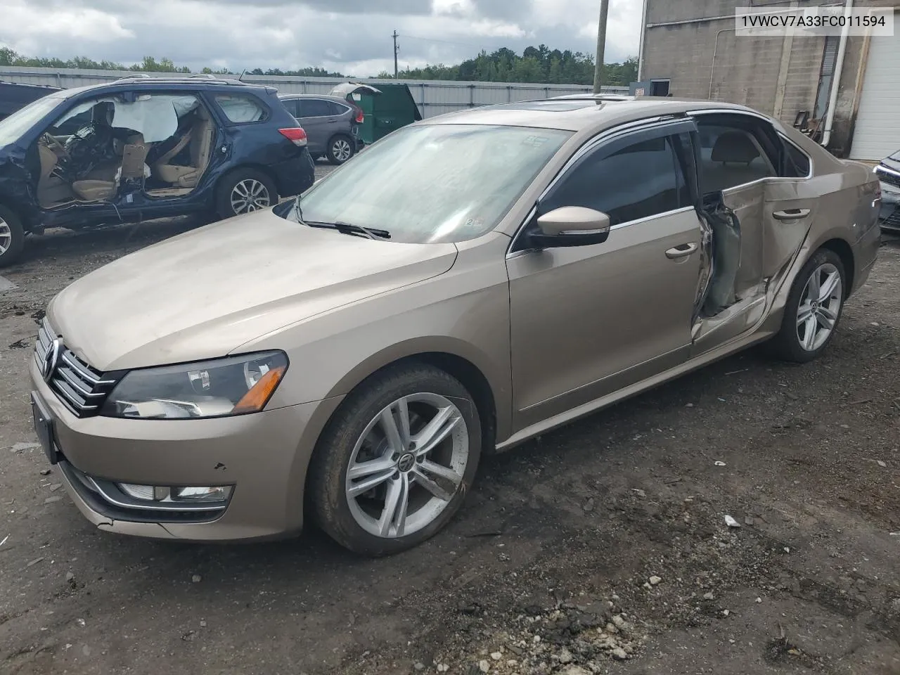 1VWCV7A33FC011594 2015 Volkswagen Passat Sel