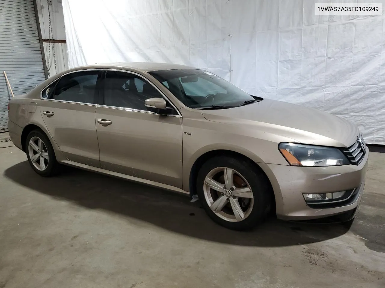 2015 Volkswagen Passat S VIN: 1VWAS7A35FC109249 Lot: 66427634