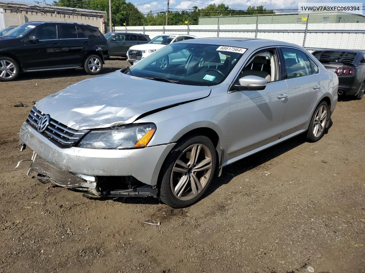 2015 Volkswagen Passat Sel VIN: 1VWCV7A3XFC069394 Lot: 68617564