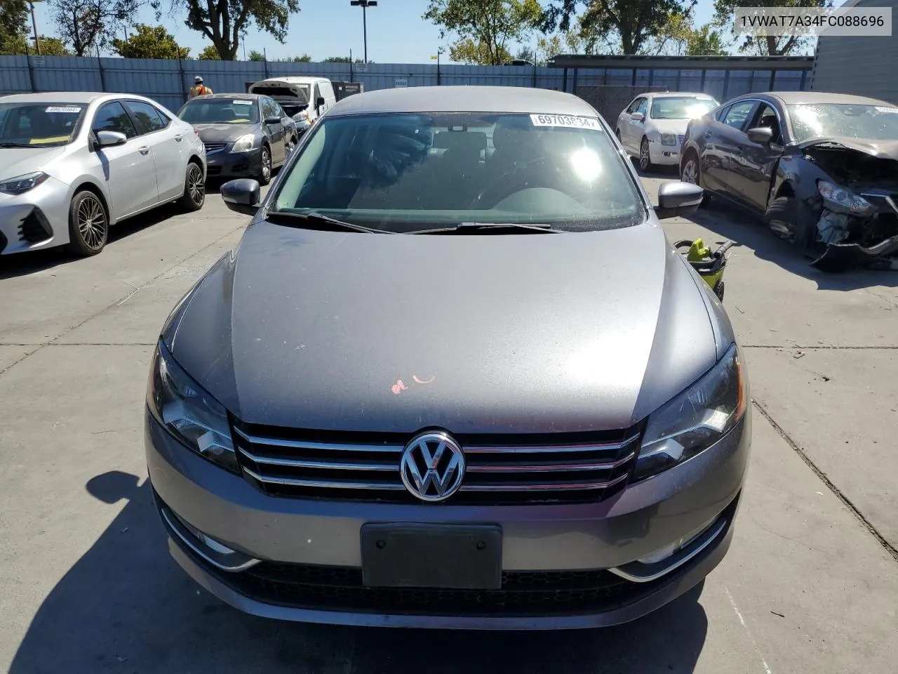 2015 Volkswagen Passat S VIN: 1VWAT7A34FC088696 Lot: 69703834