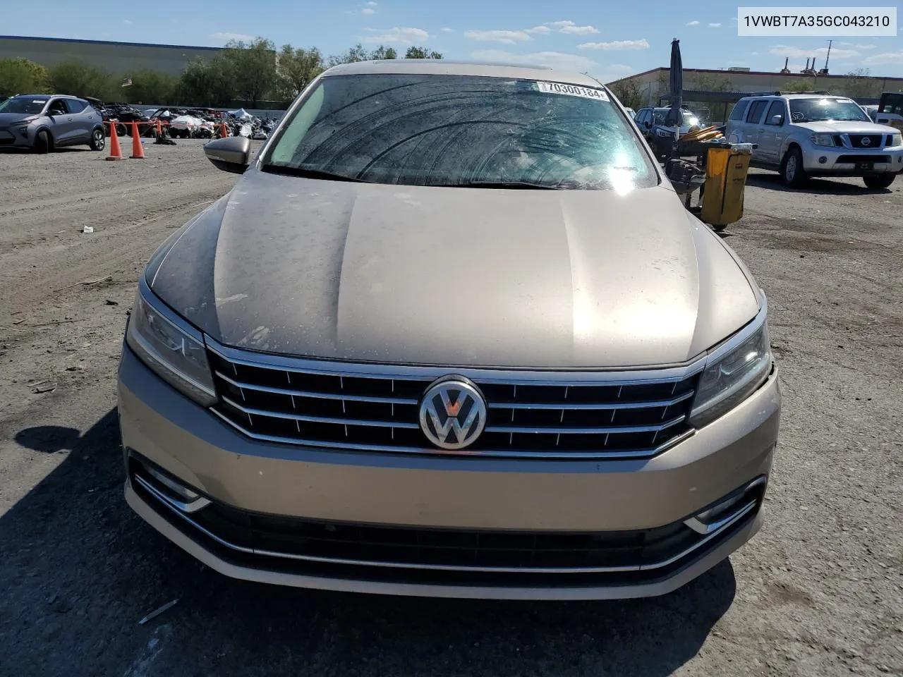 2016 Volkswagen Passat Se VIN: 1VWBT7A35GC043210 Lot: 70300184