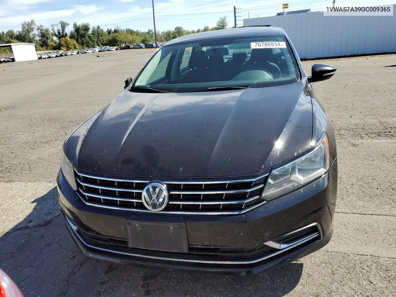 2016 Volkswagen Passat S VIN: 1VWAS7A39GC009365 Lot: 70786934