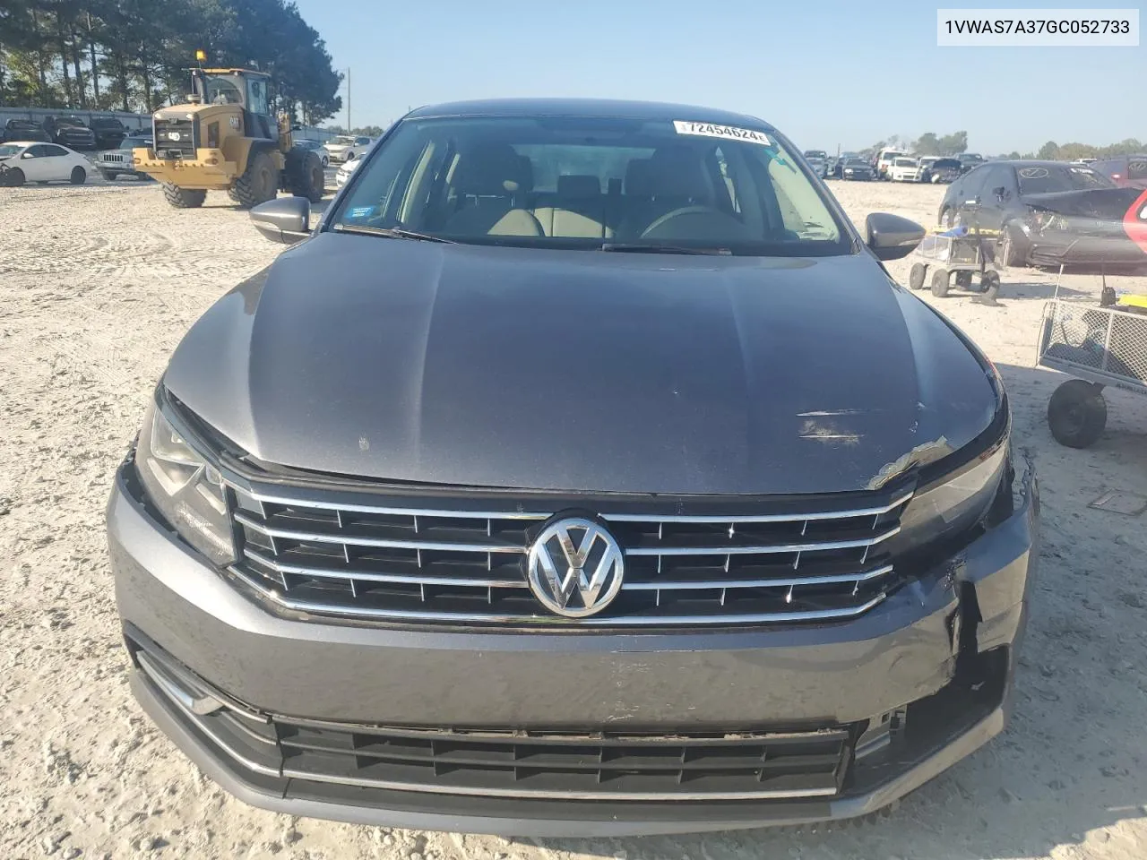 2016 Volkswagen Passat S VIN: 1VWAS7A37GC052733 Lot: 72454624