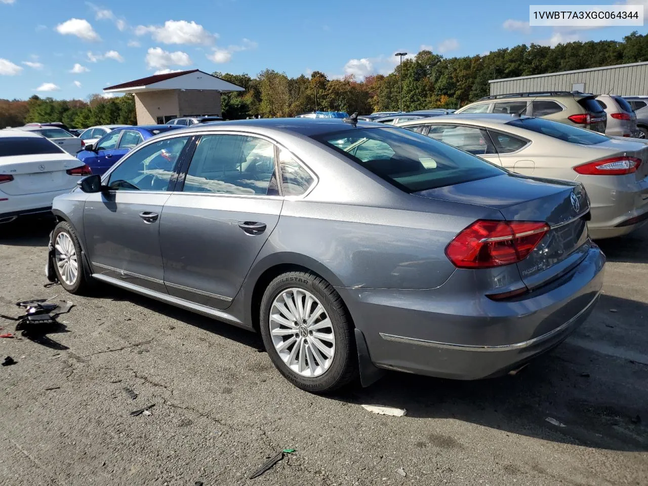 1VWBT7A3XGC064344 2016 Volkswagen Passat Se