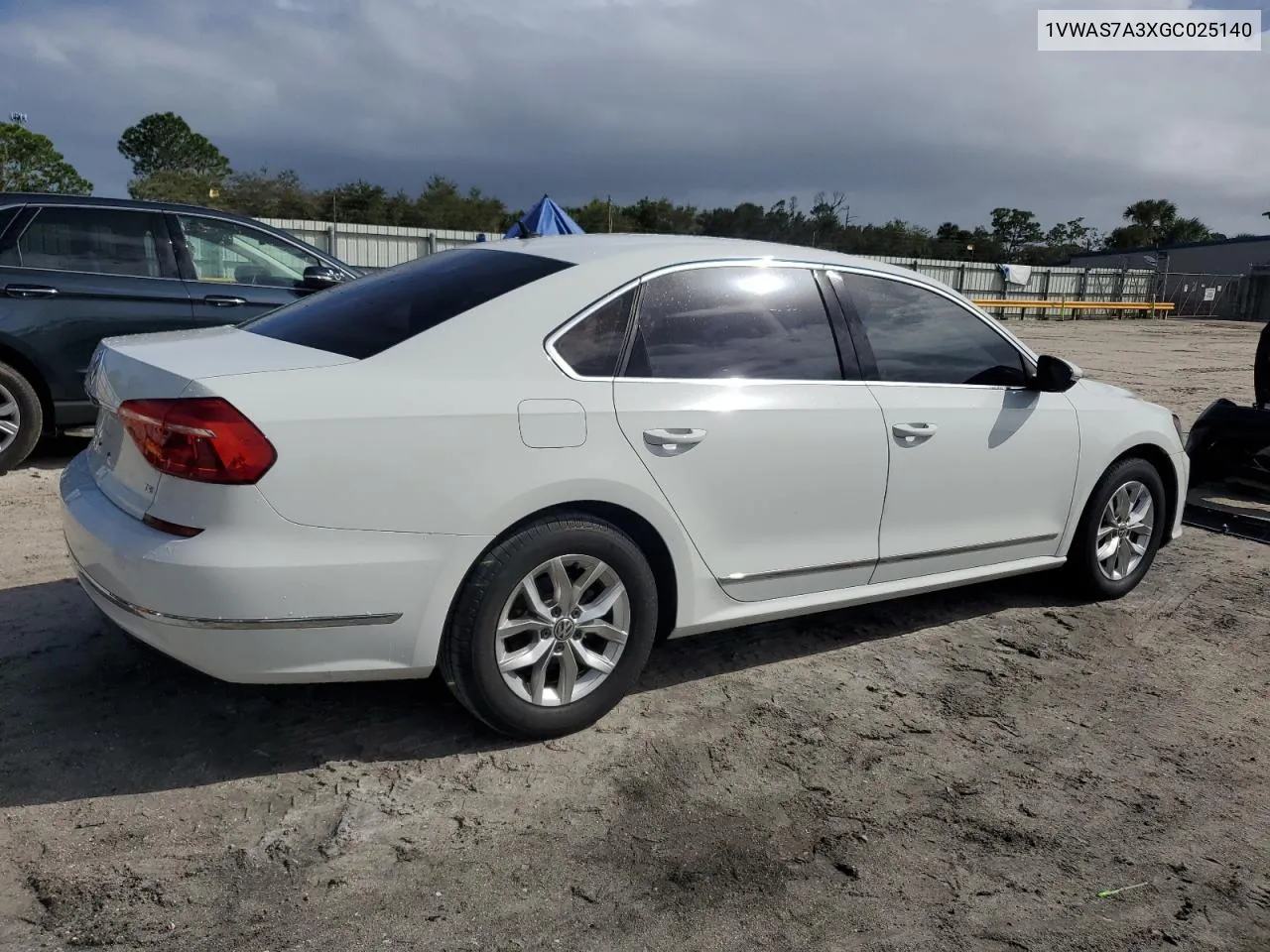 2016 Volkswagen Passat S VIN: 1VWAS7A3XGC025140 Lot: 76191534