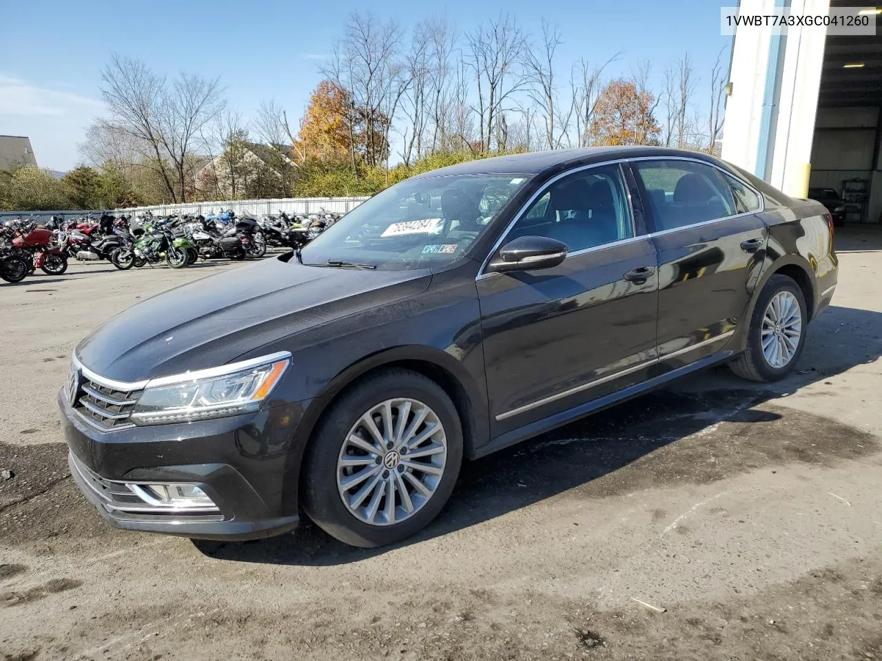 1VWBT7A3XGC041260 2016 Volkswagen Passat Se