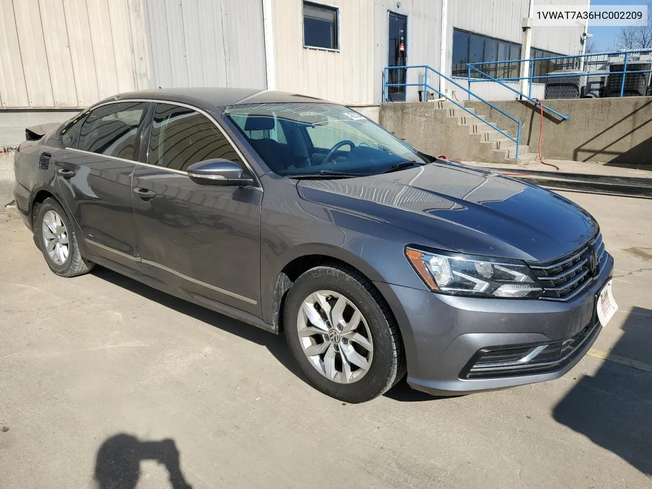 1VWAT7A36HC002209 2017 Volkswagen Passat S