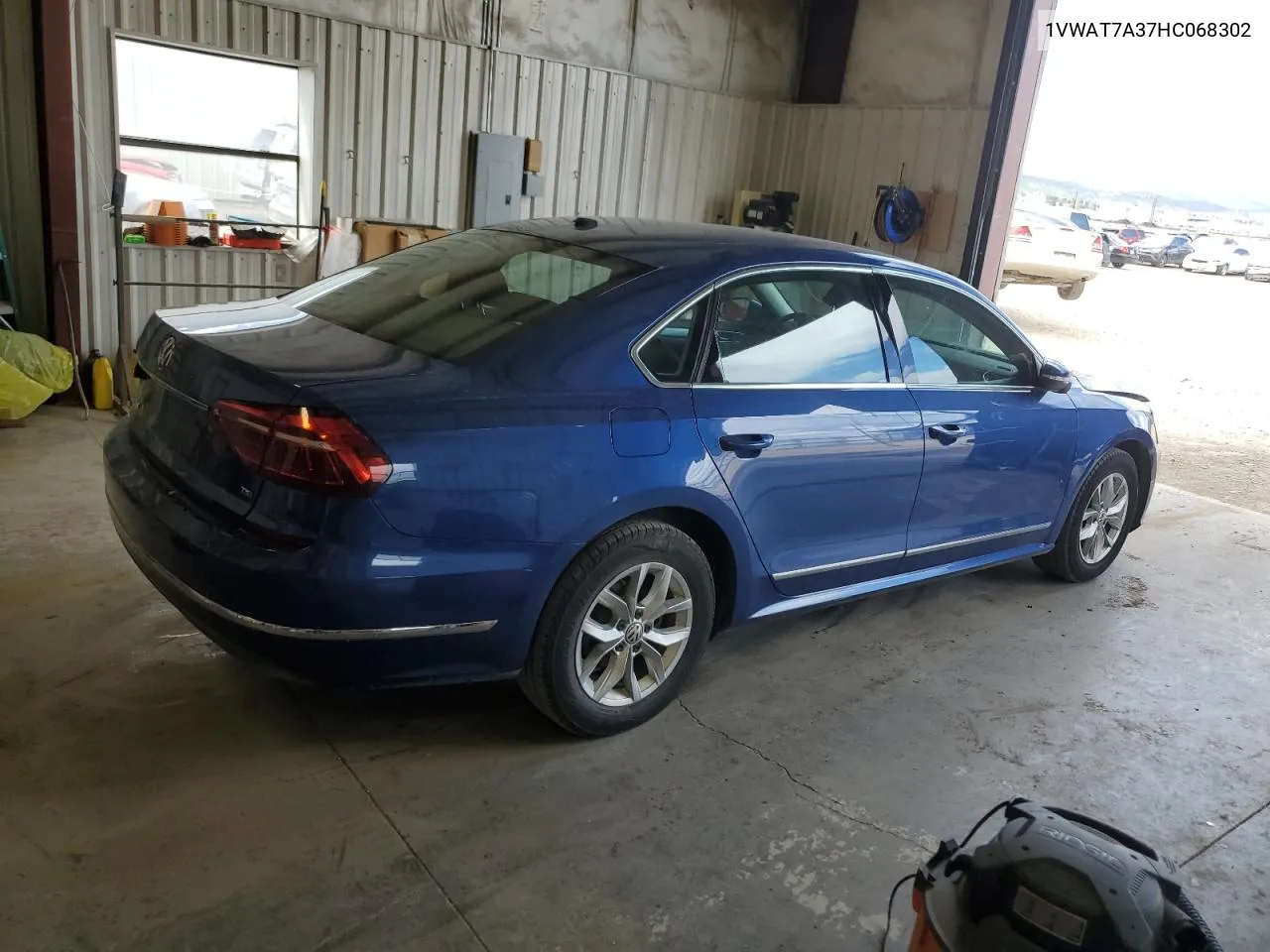 1VWAT7A37HC068302 2017 Volkswagen Passat S