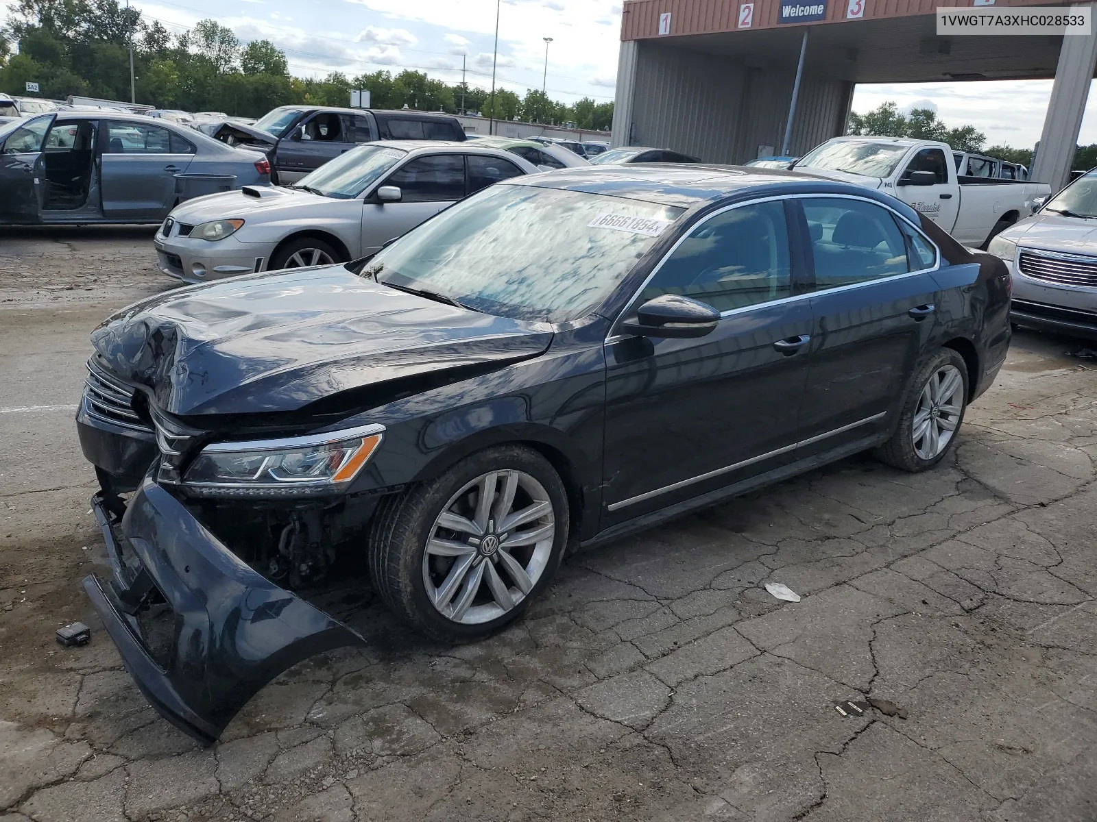 1VWGT7A3XHC028533 2017 Volkswagen Passat Se