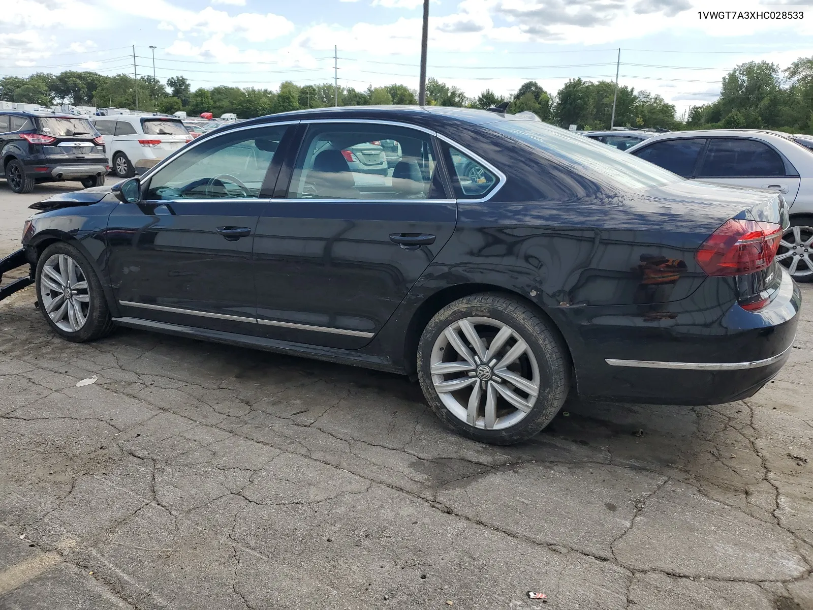 1VWGT7A3XHC028533 2017 Volkswagen Passat Se