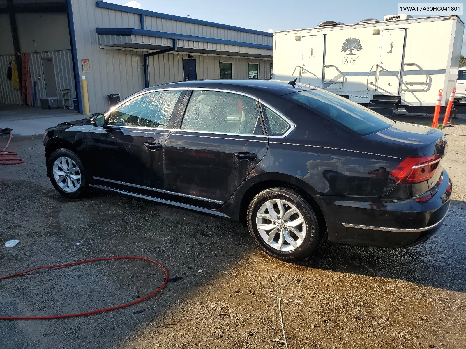 1VWAT7A30HC041801 2017 Volkswagen Passat S