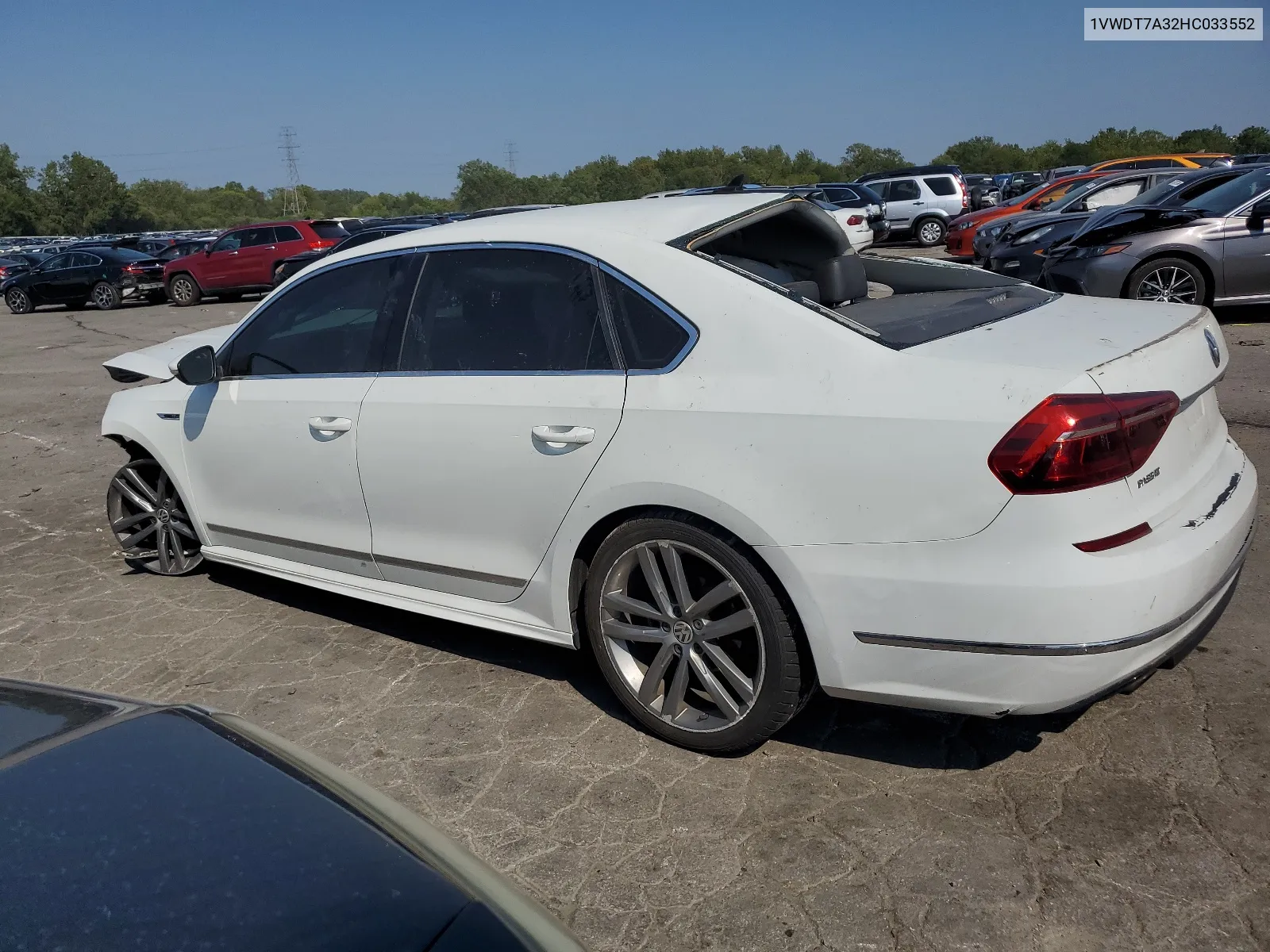 2017 Volkswagen Passat R-Line VIN: 1VWDT7A32HC033552 Lot: 68854174