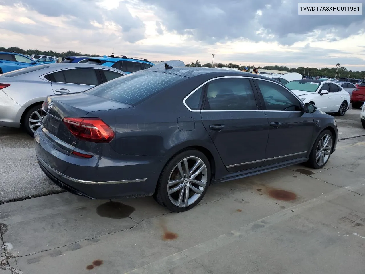 1VWDT7A3XHC011931 2017 Volkswagen Passat R-Line