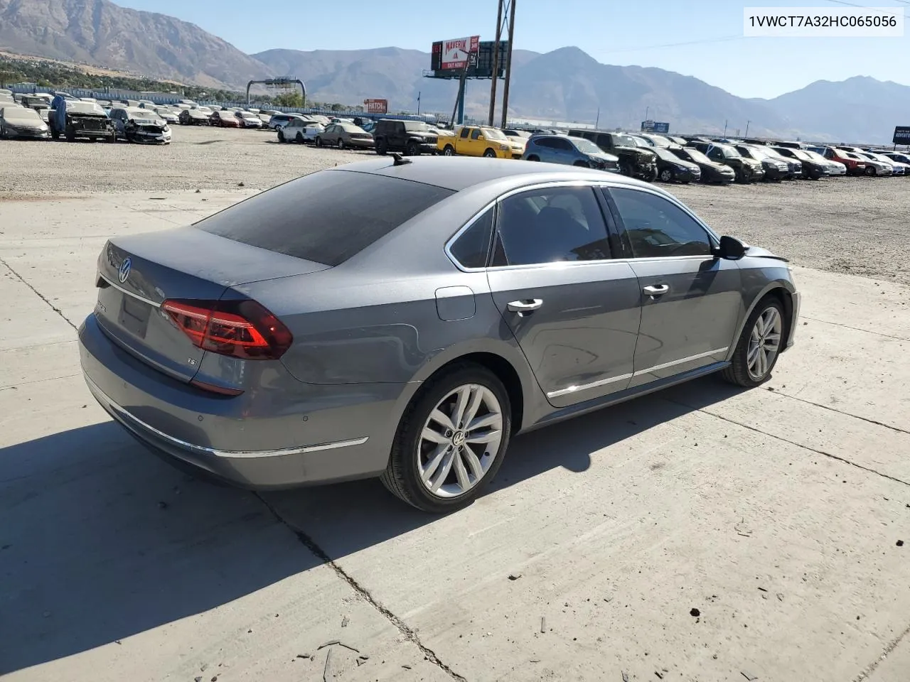 2017 Volkswagen Passat Sel Premium VIN: 1VWCT7A32HC065056 Lot: 75707244