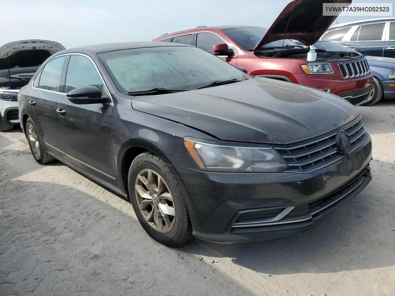 1VWAT7A39HC052523 2017 Volkswagen Passat S