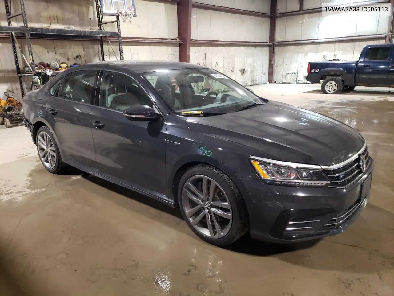 2018 Volkswagen Passat S VIN: 1VWAA7A33JC005113 Lot: 42864124