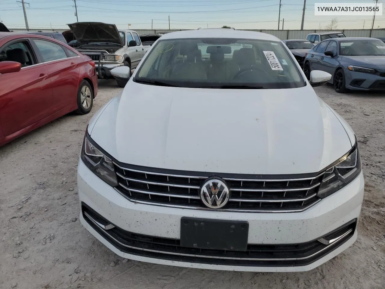 1VWAA7A31JC013565 2018 Volkswagen Passat S