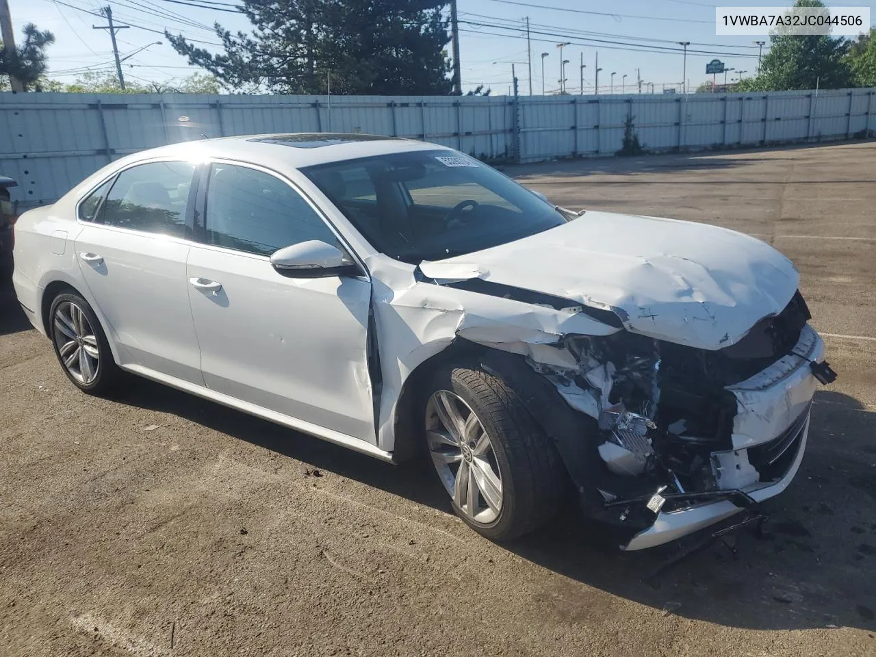 1VWBA7A32JC044506 2018 Volkswagen Passat Se