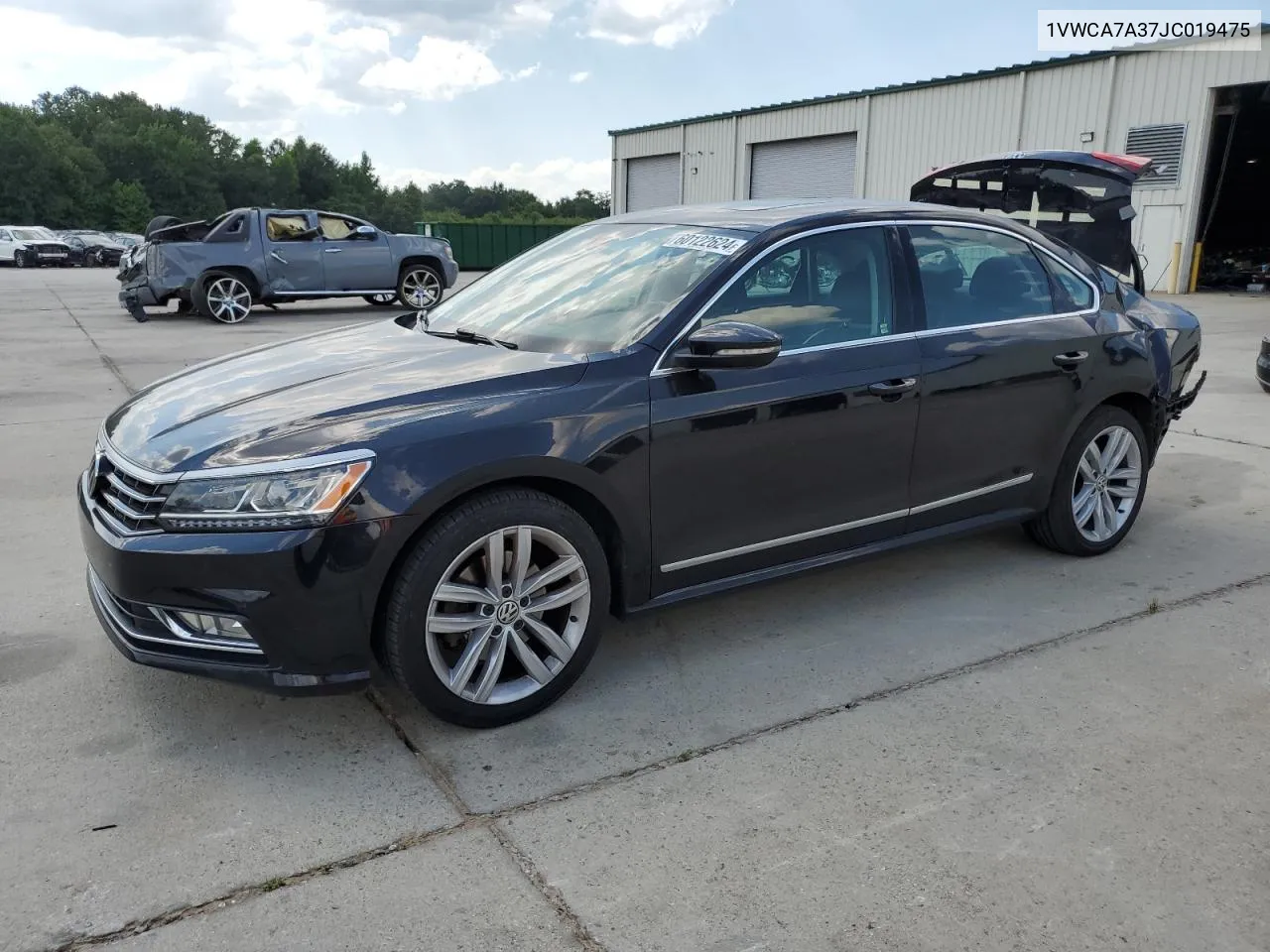 1VWCA7A37JC019475 2018 Volkswagen Passat Sel Premium