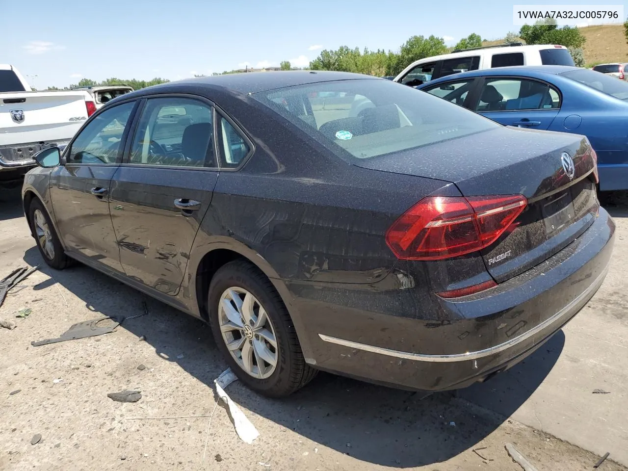 1VWAA7A32JC005796 2018 Volkswagen Passat S