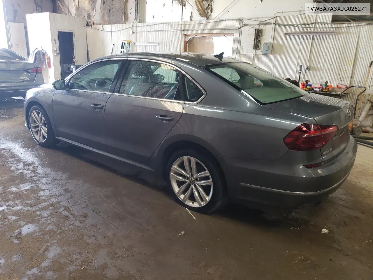 1VWBA7A3XJC026271 2018 Volkswagen Passat Se