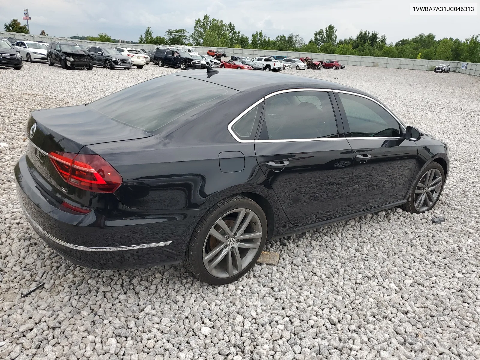 1VWBA7A31JC046313 2018 Volkswagen Passat Se