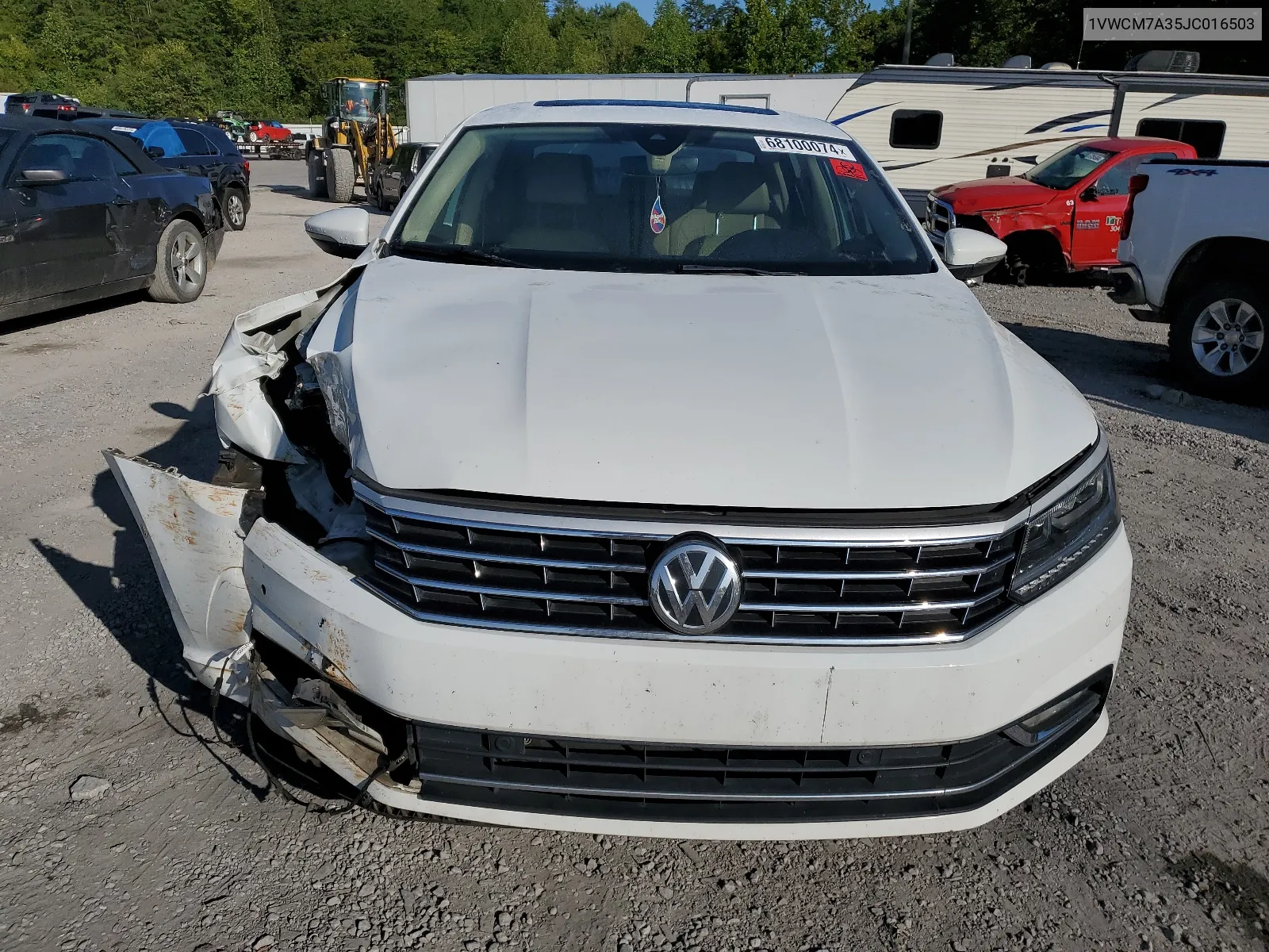 1VWCM7A35JC016503 2018 Volkswagen Passat Sel Premium