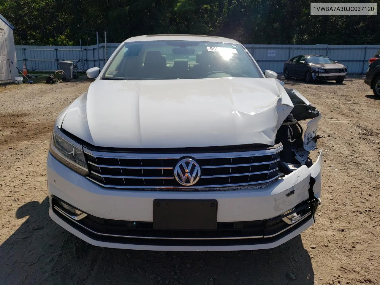 2018 Volkswagen Passat Se VIN: 1VWBA7A30JC037120 Lot: 69934524