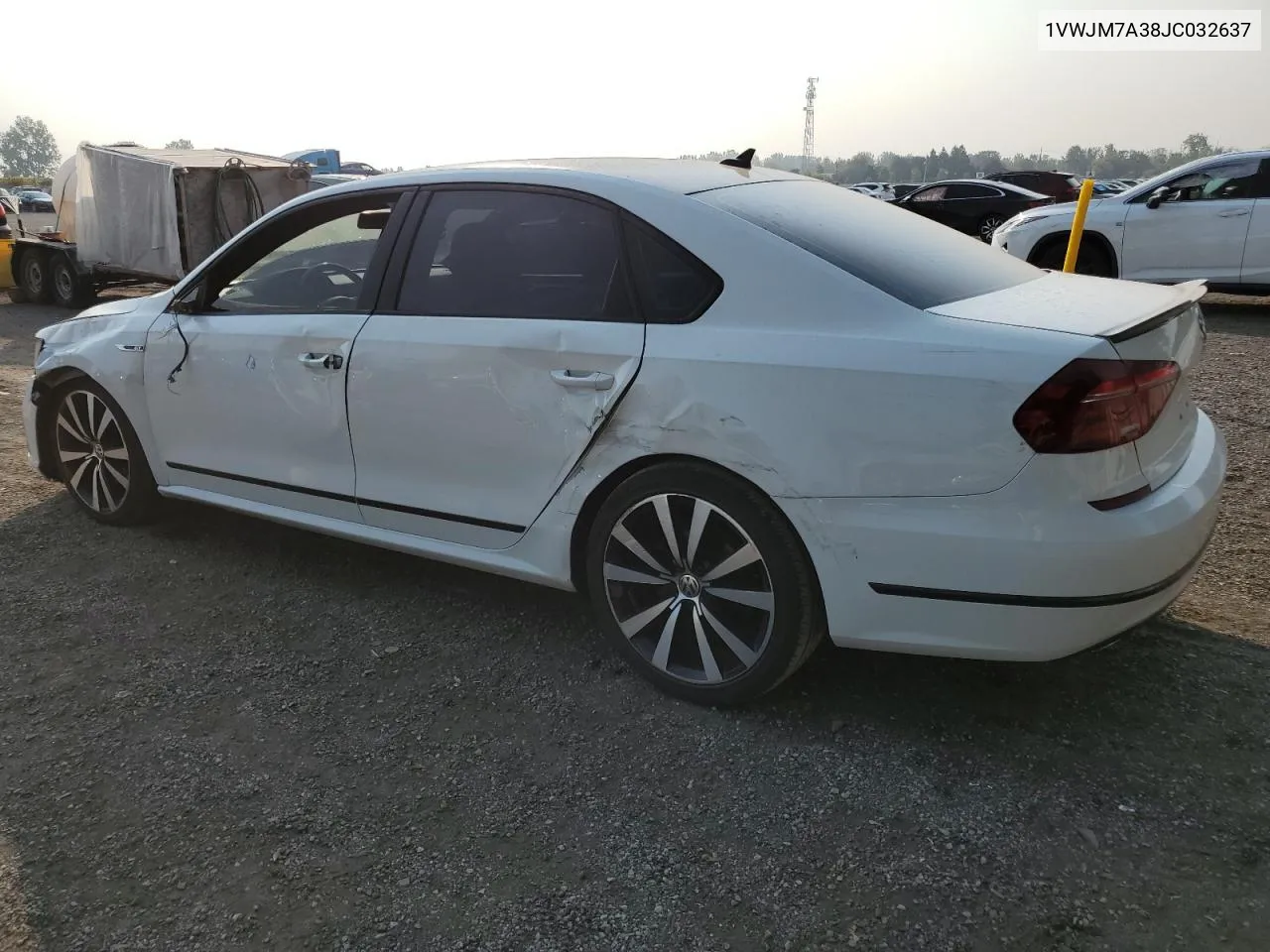 1VWJM7A38JC032637 2018 Volkswagen Passat Gt