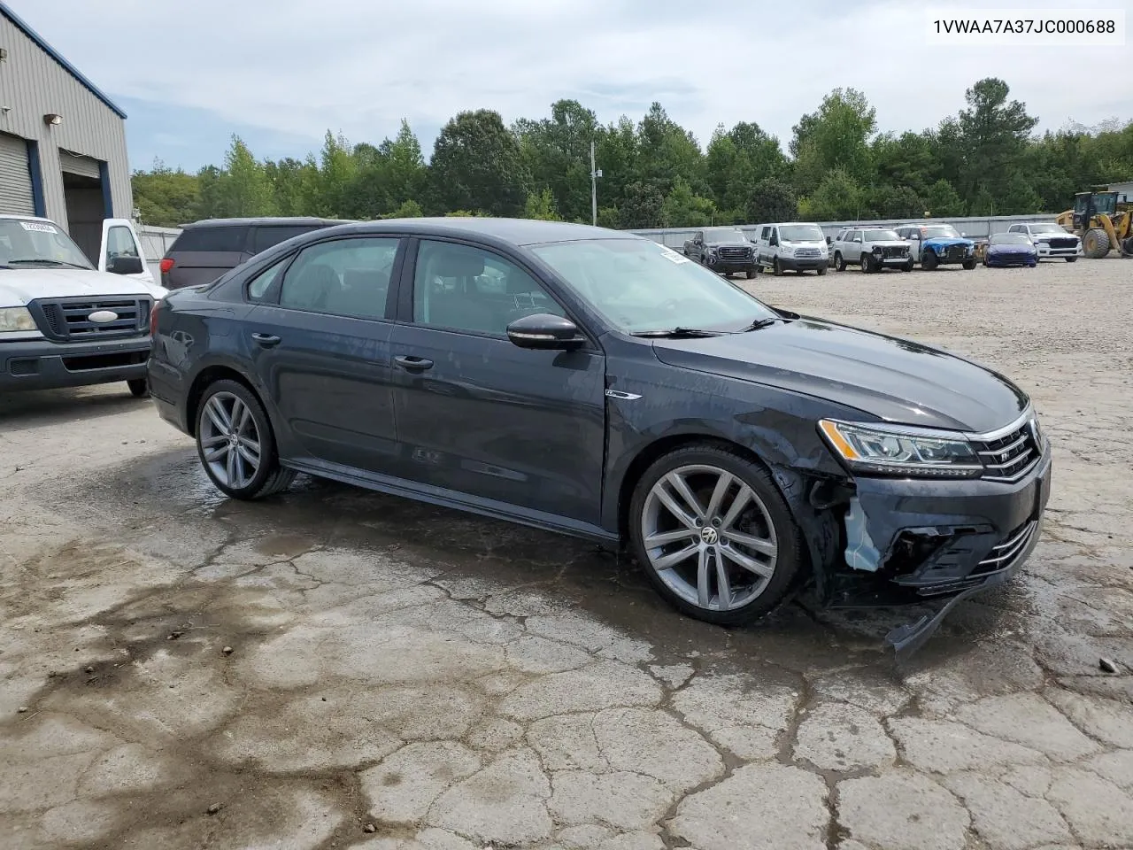 2018 Volkswagen Passat S VIN: 1VWAA7A37JC000688 Lot: 72696854