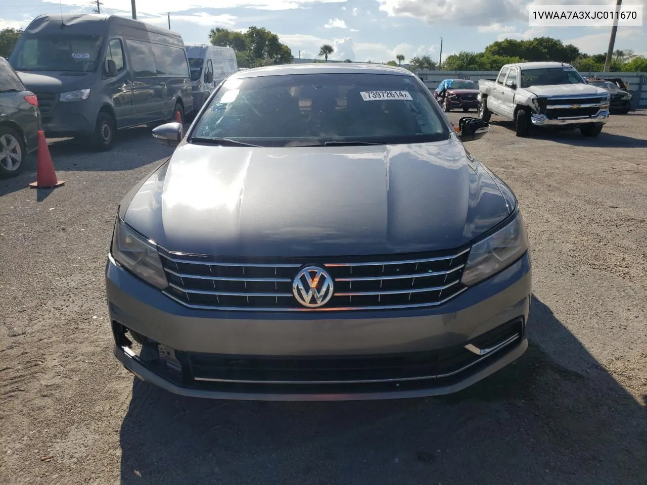 2018 Volkswagen Passat S VIN: 1VWAA7A3XJC011670 Lot: 73972614