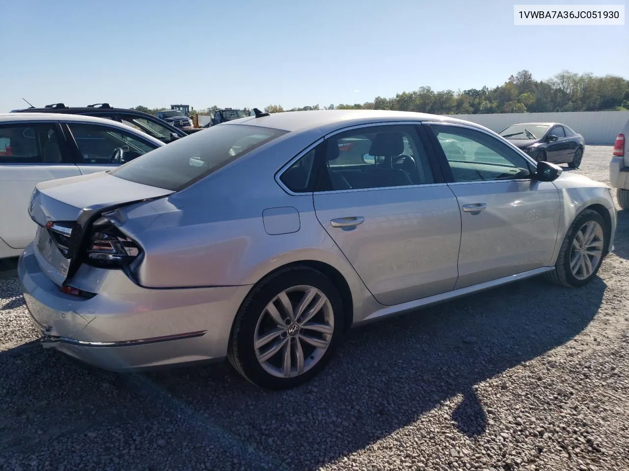 1VWBA7A36JC051930 2018 Volkswagen Passat Se