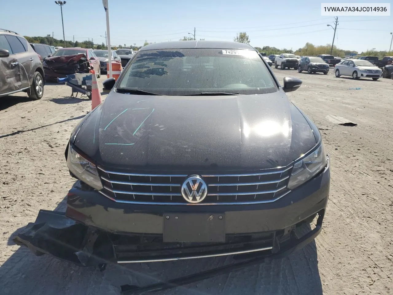 1VWAA7A34JC014936 2018 Volkswagen Passat S