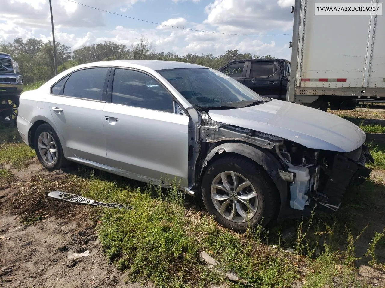 1VWAA7A3XJC009207 2018 Volkswagen Passat S