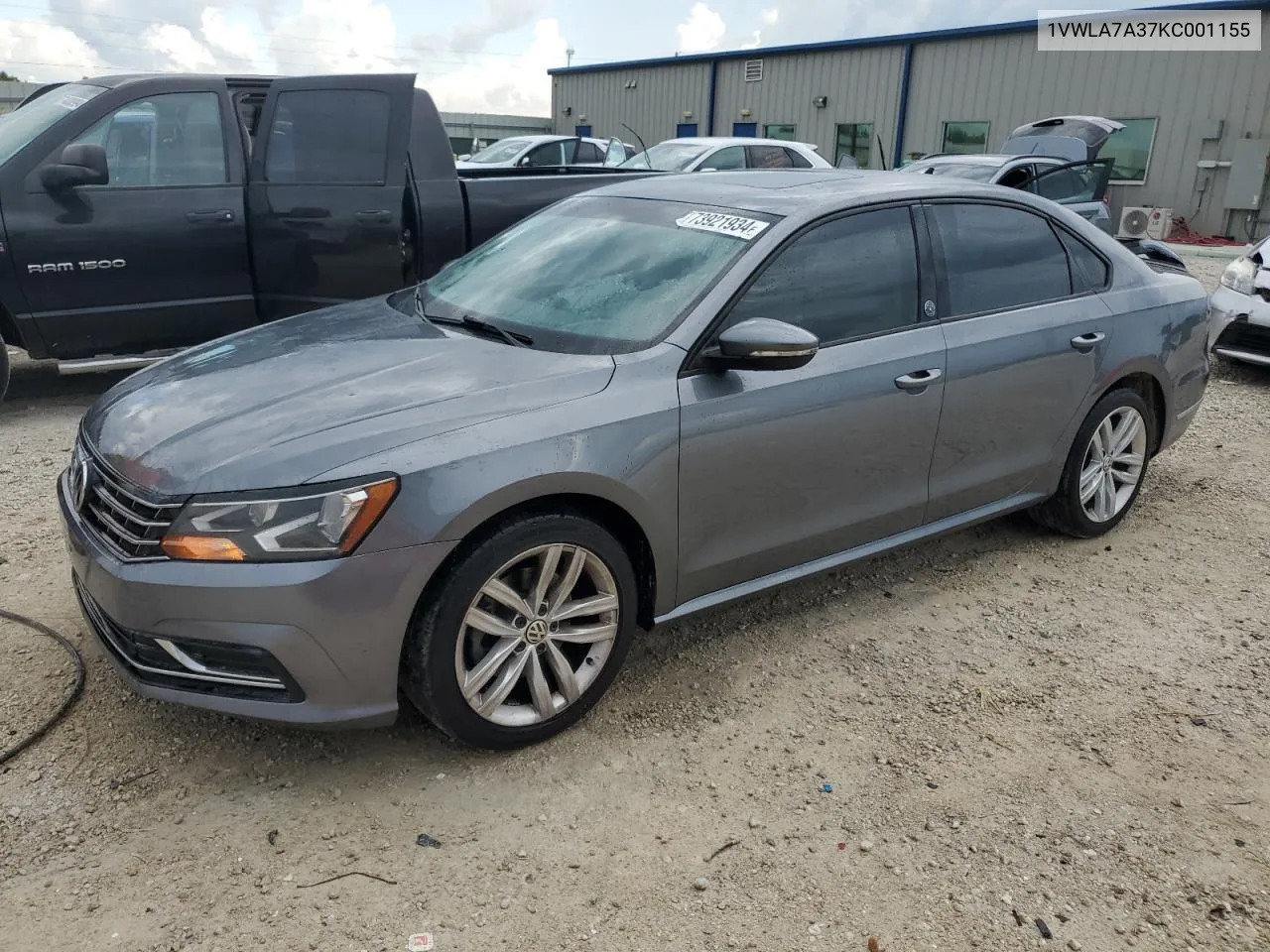 1VWLA7A37KC001155 2019 Volkswagen Passat Wolfsburg