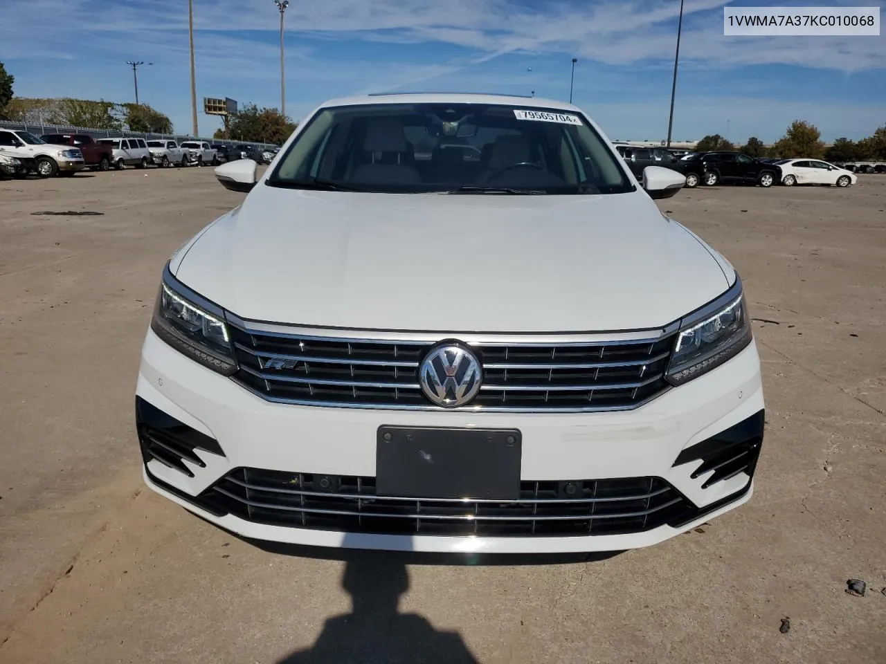 2019 Volkswagen Passat Se R-Line VIN: 1VWMA7A37KC010068 Lot: 79565704