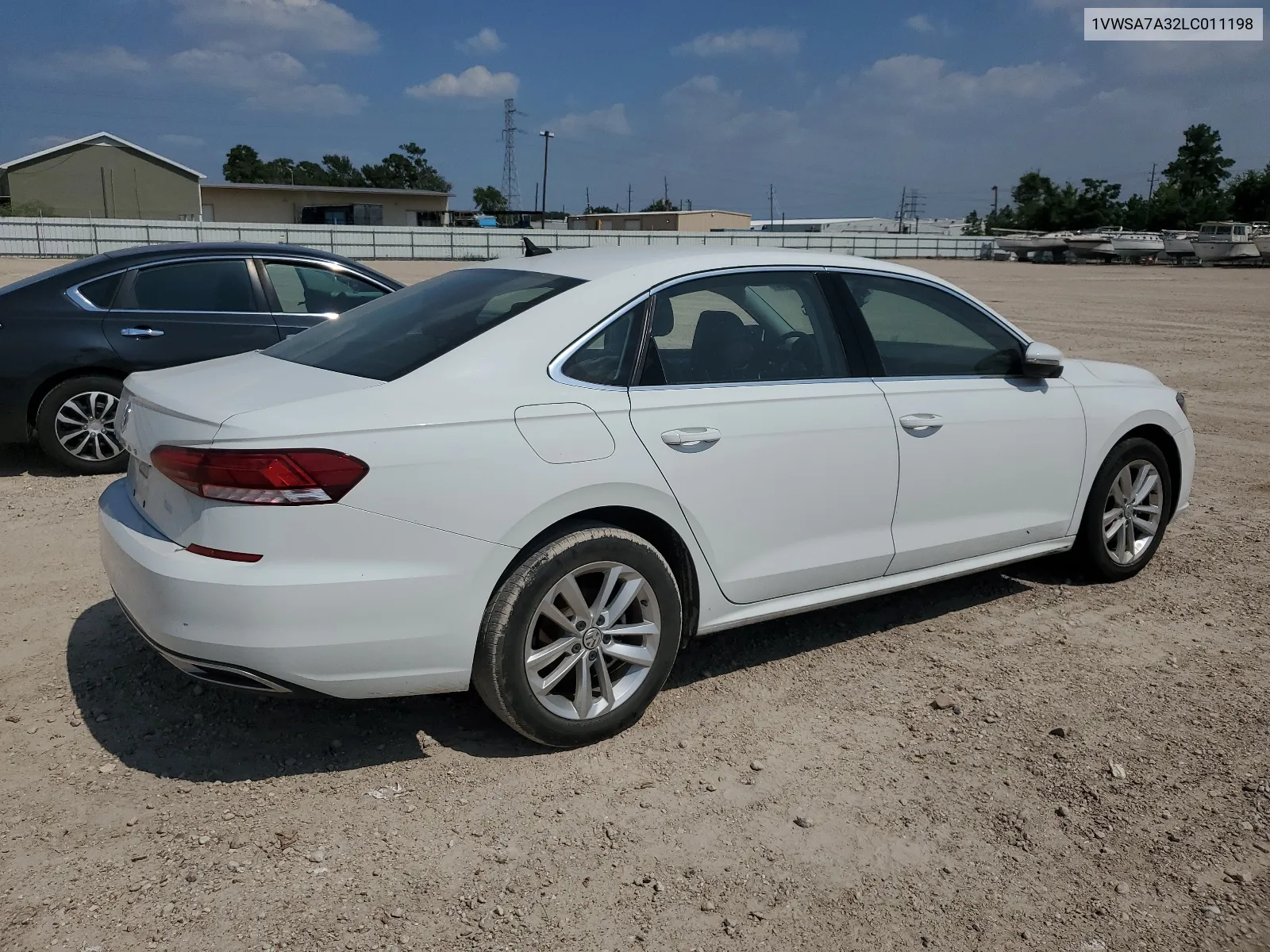 2020 Volkswagen Passat Se VIN: 1VWSA7A32LC011198 Lot: 64998864