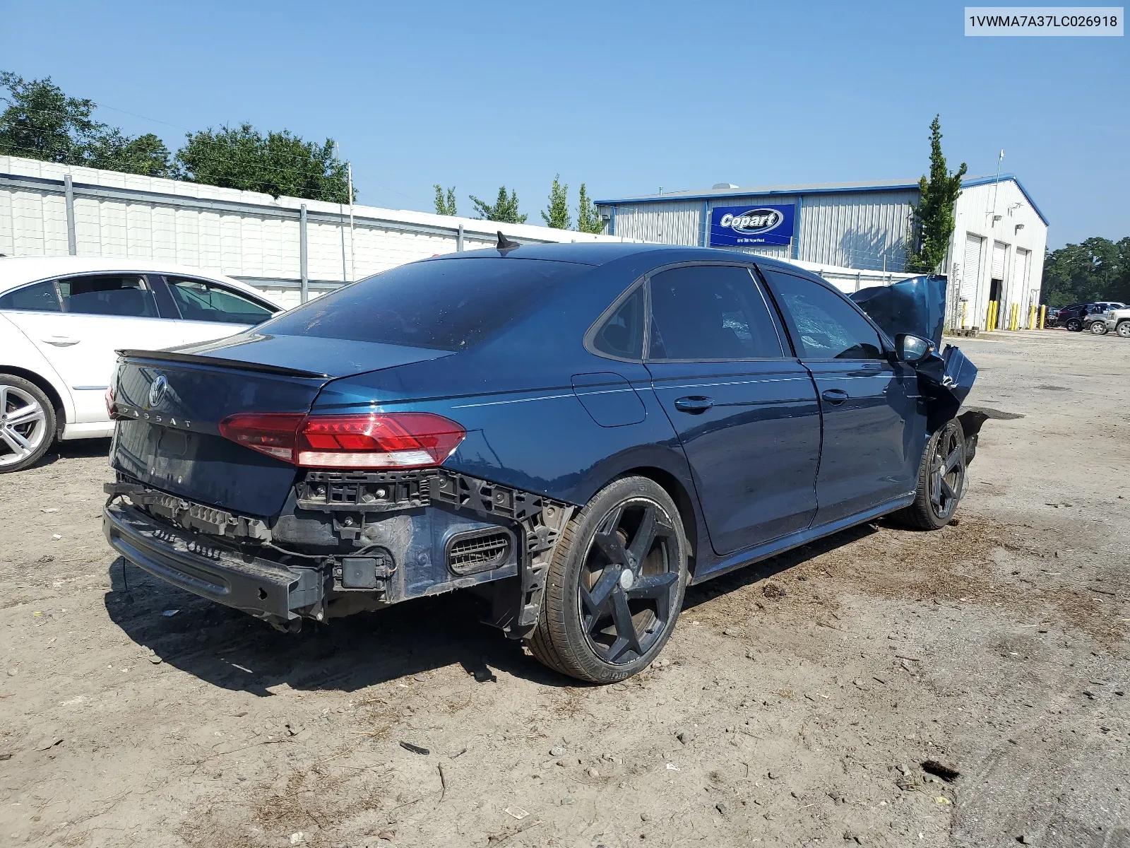 1VWMA7A37LC026918 2020 Volkswagen Passat R-Line