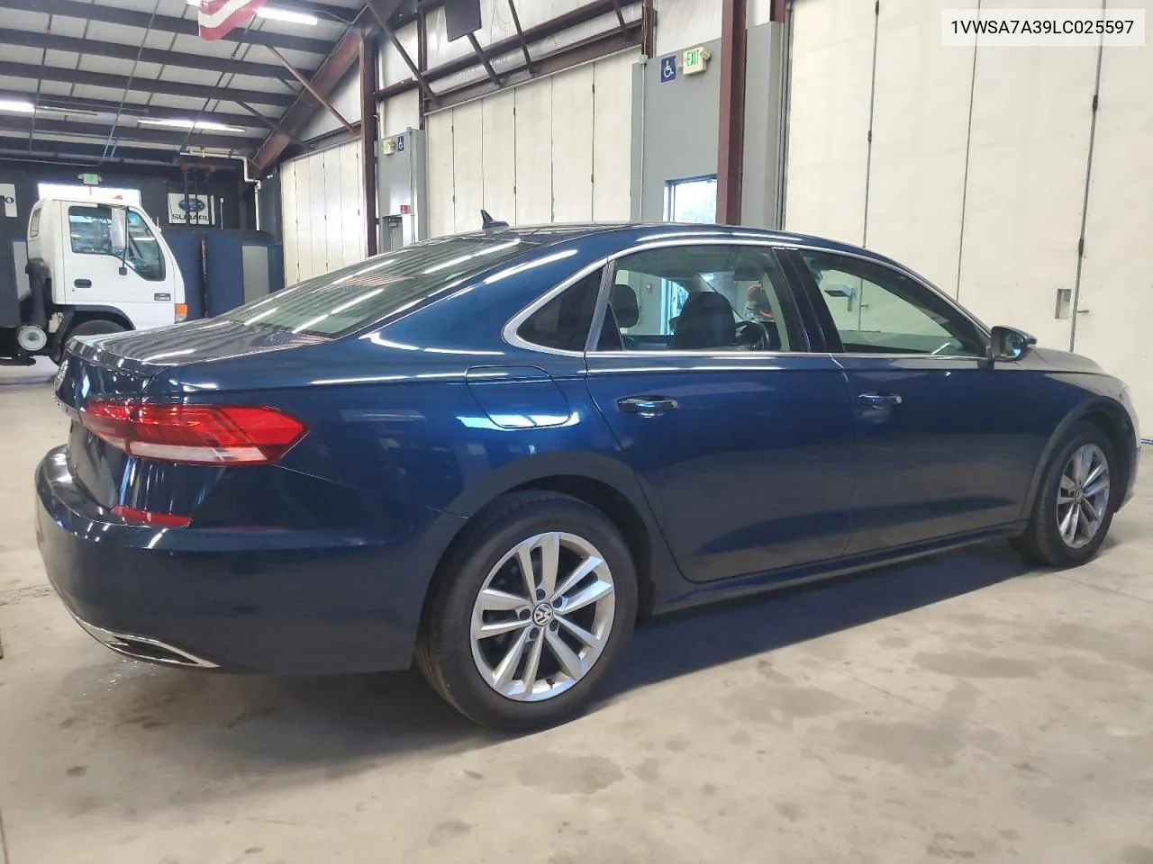 2020 Volkswagen Passat Se VIN: 1VWSA7A39LC025597 Lot: 73375754