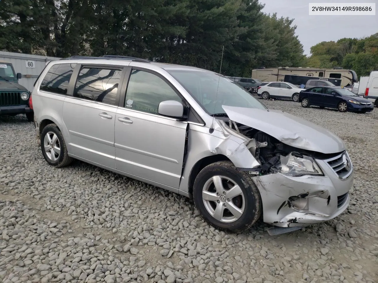 2009 Volkswagen Routan Se VIN: 2V8HW34149R598686 Lot: 72652814