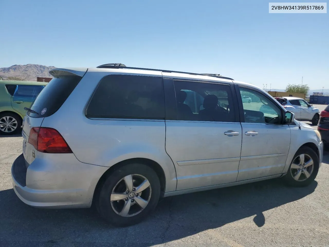 2009 Volkswagen Routan Se VIN: 2V8HW34139R517869 Lot: 72817274