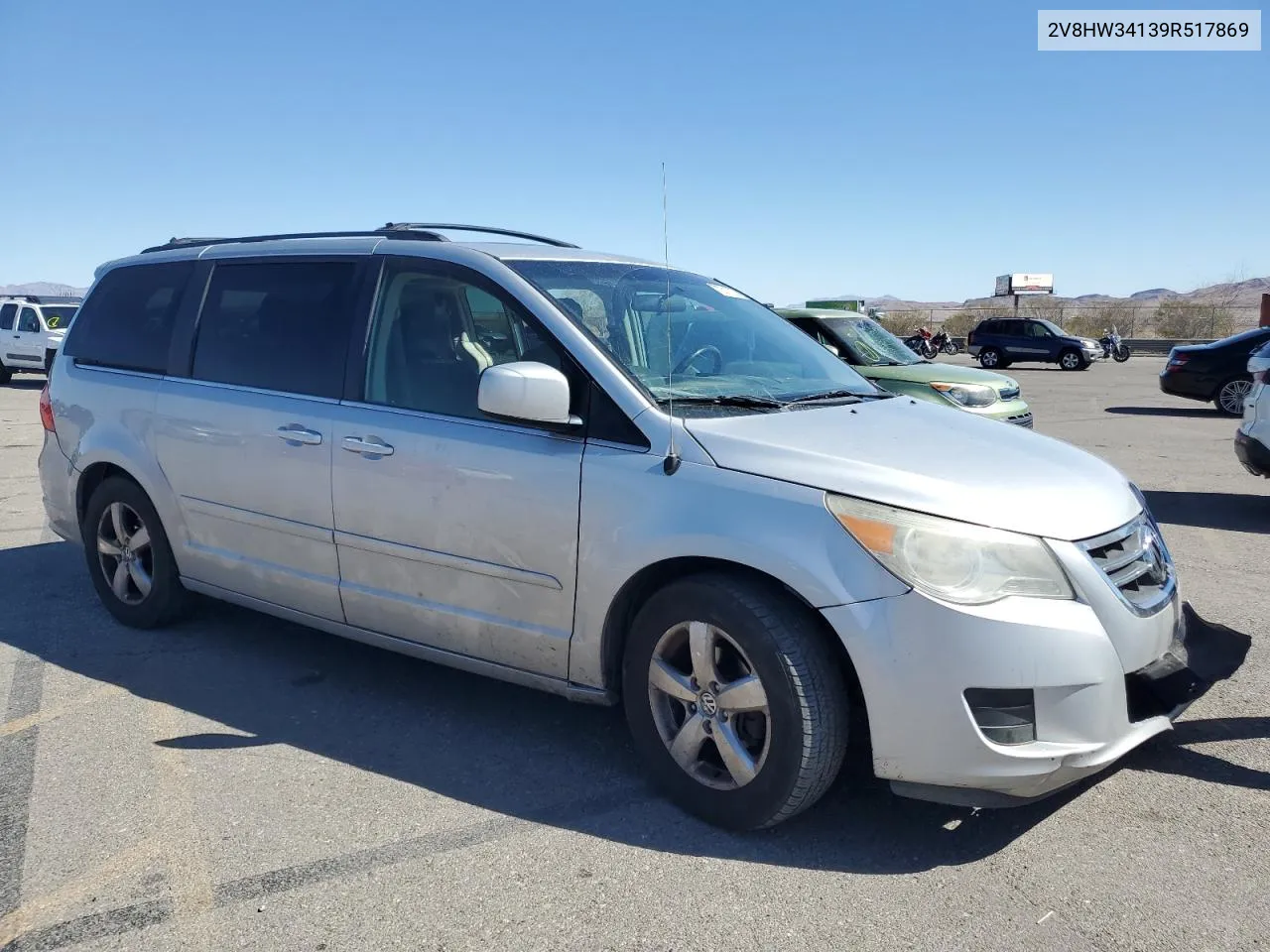 2009 Volkswagen Routan Se VIN: 2V8HW34139R517869 Lot: 72817274